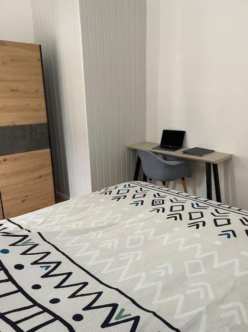 Bourbonne Les Bains, Appartement T2 Pour 2 Eksteriør bilde