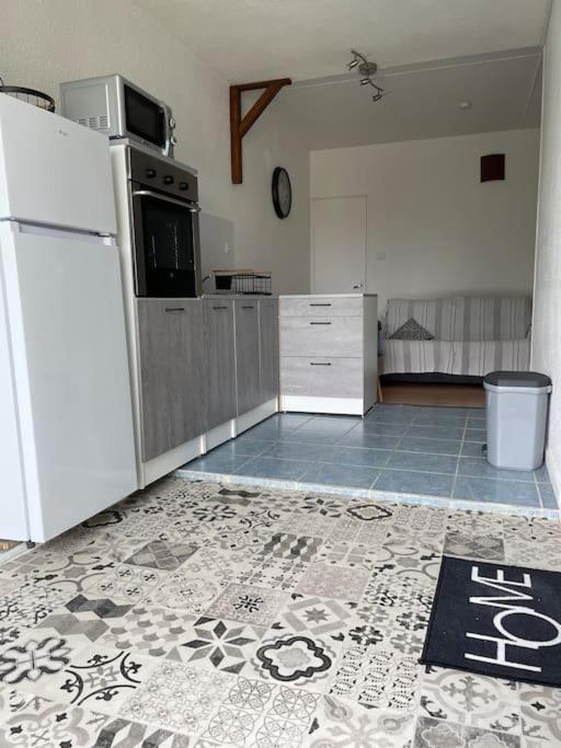 Bourbonne Les Bains, Appartement T2 Pour 2 Eksteriør bilde