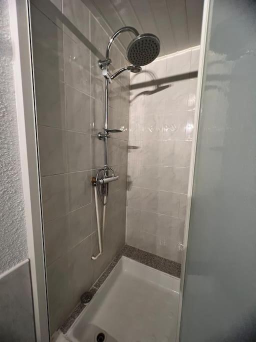 Bourbonne Les Bains, Appartement T2 Pour 2 Eksteriør bilde